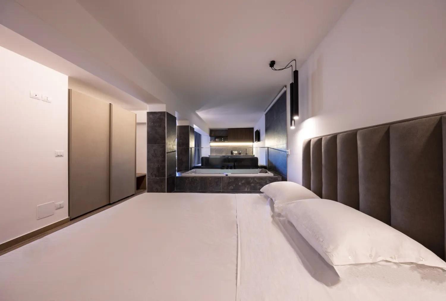 La Brisa Aparthotel Capo d'Orlando Bagian luar foto