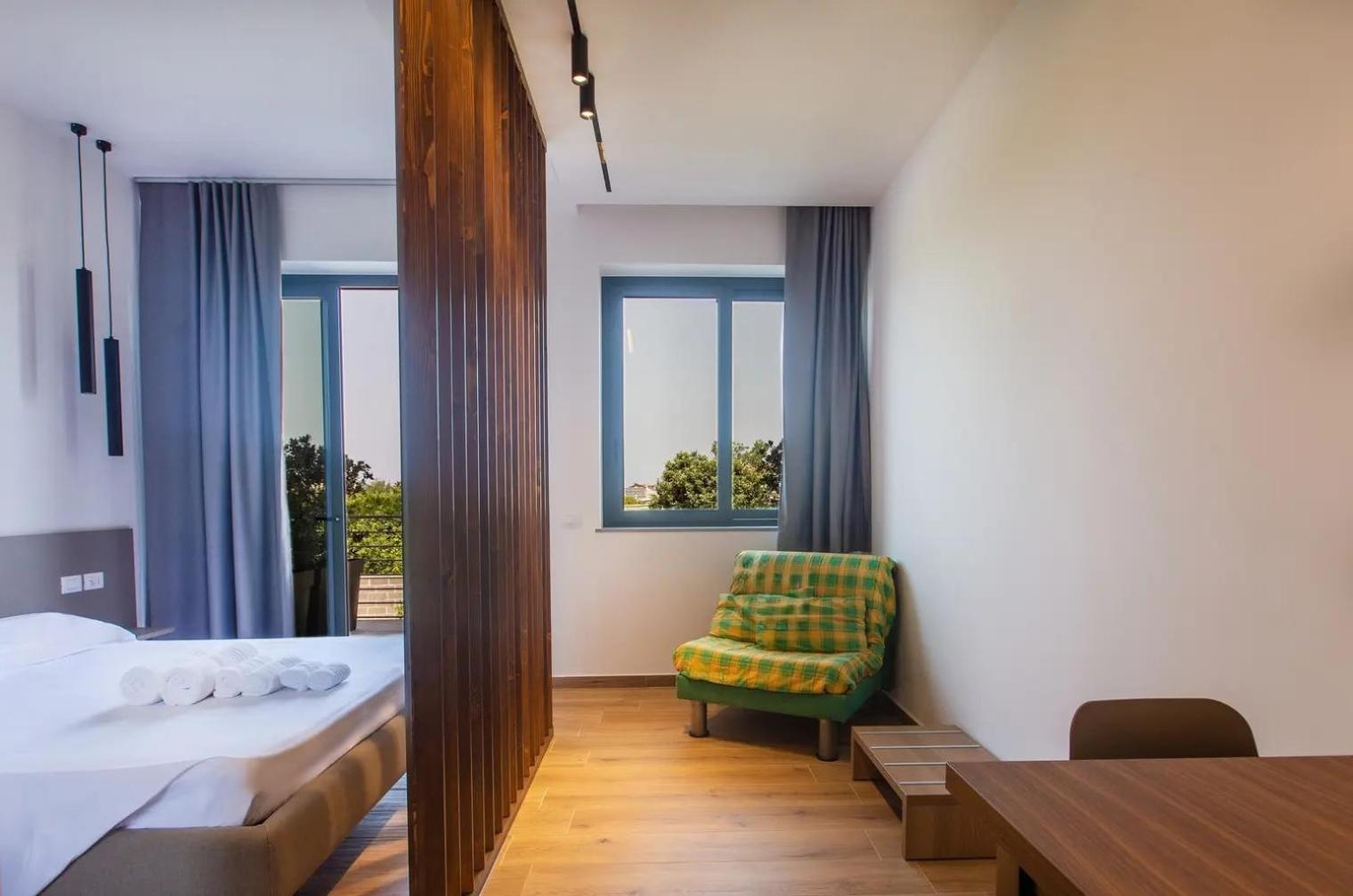 La Brisa Aparthotel Capo d'Orlando Bagian luar foto